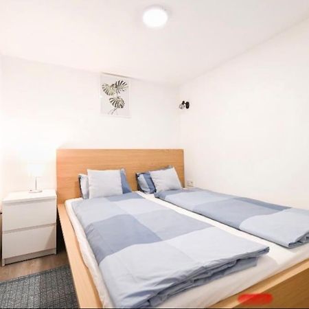 2 Bedroom Flat In Nyar Str., Boutique Βουδαπέστη Εξωτερικό φωτογραφία